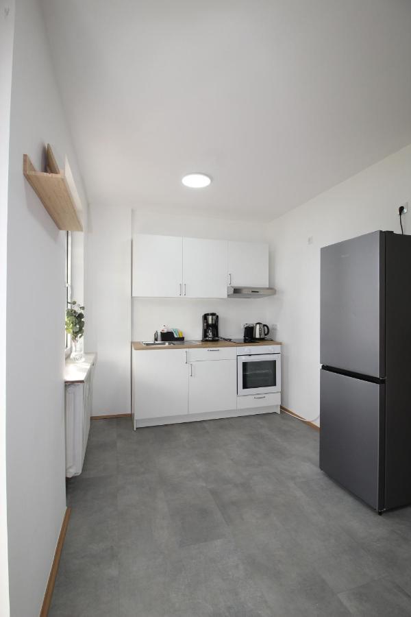 Apartmenthaus Kitzingen - Grosszuegige Wohnungen Fuer Je 6 Personen Mit Balkon Kültér fotó