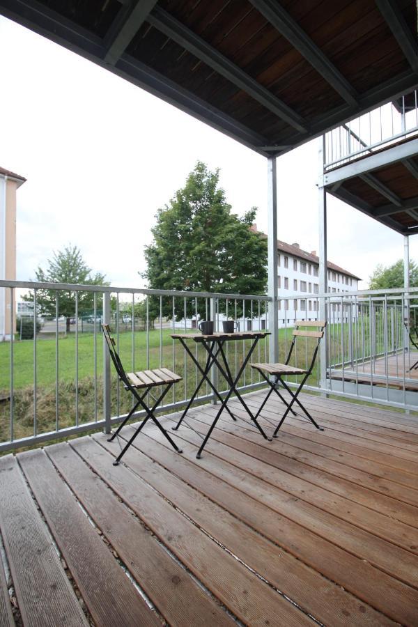 Apartmenthaus Kitzingen - Grosszuegige Wohnungen Fuer Je 6 Personen Mit Balkon Kültér fotó