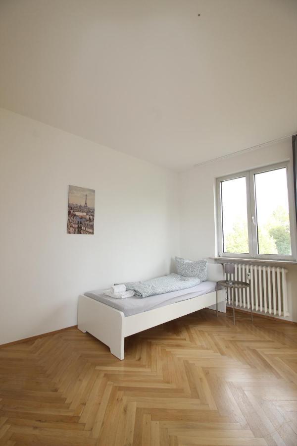 Apartmenthaus Kitzingen - Grosszuegige Wohnungen Fuer Je 6 Personen Mit Balkon Kültér fotó